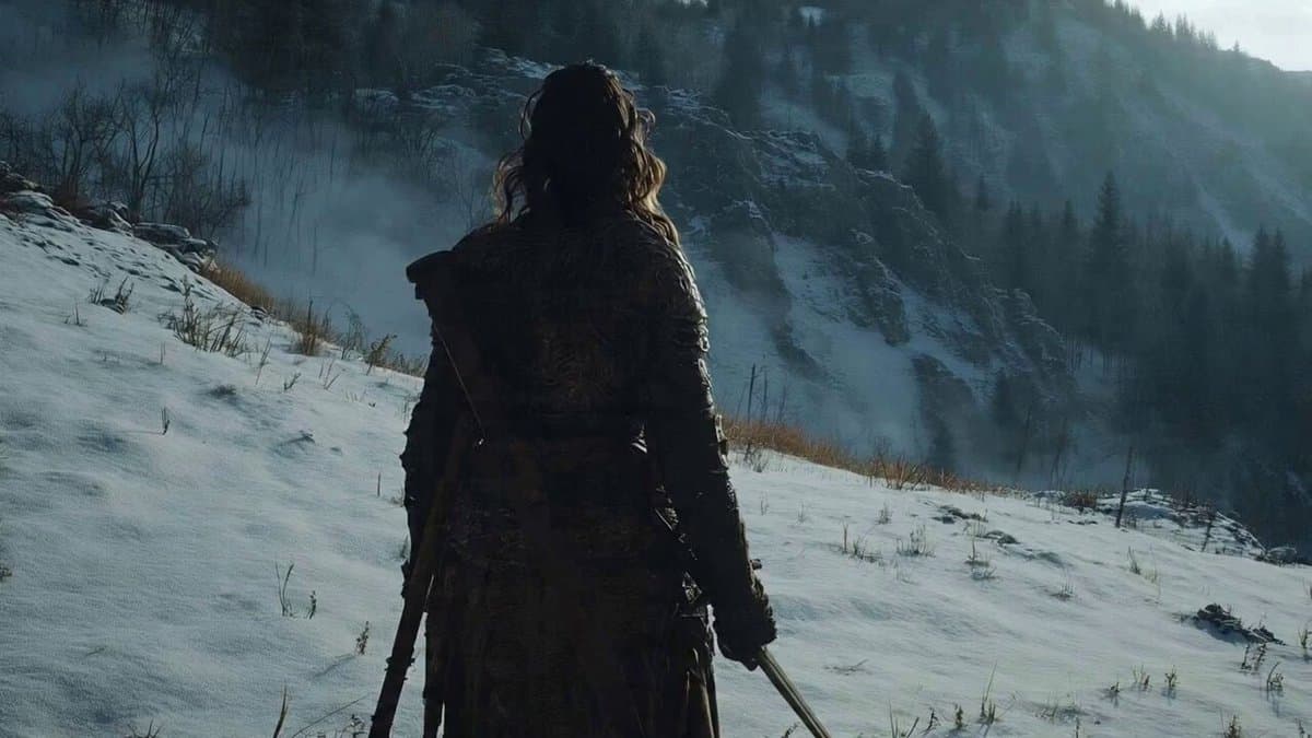 Sword-Bearing Woman vs. Polar Bear Action Sequence