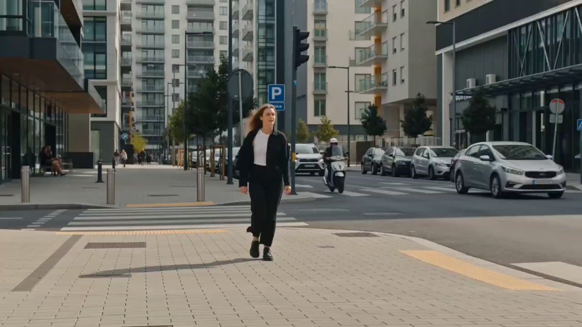 Wind Guided Street Walk
