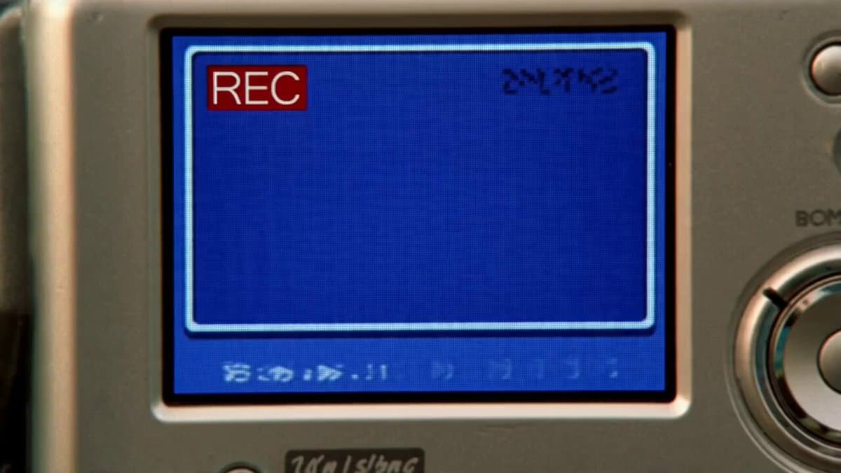 Seedance 2.0 Y2K Pool Party Video Prompt