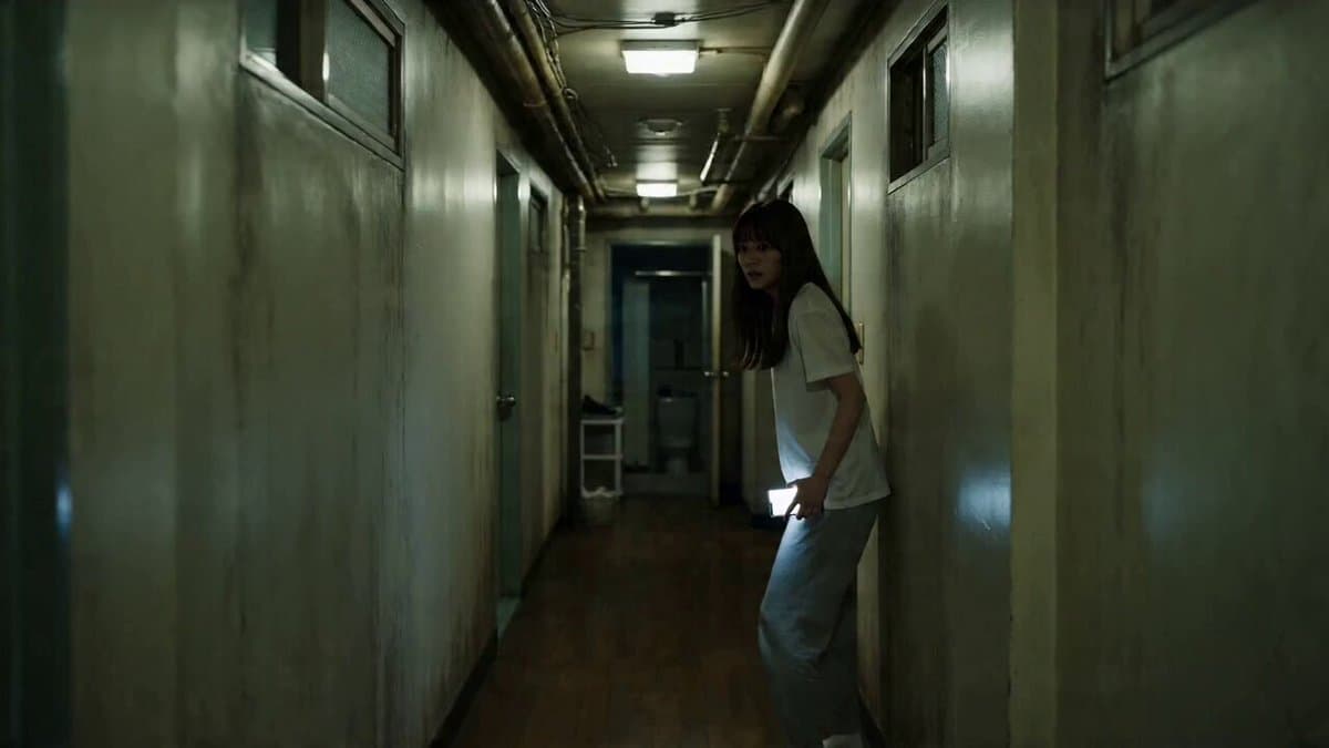 One-Take Cinematic Horror Scene