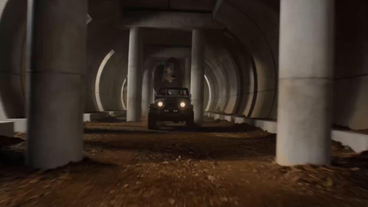 T-Rex Jungle Tunnel Chase Scene