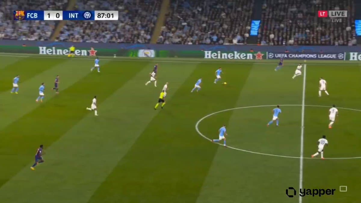 Hyper-realistic Live Football Broadcast