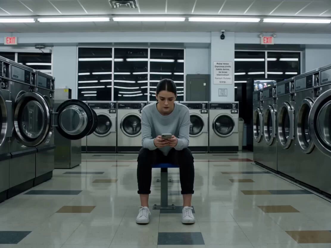 Laundromat Horror Creature Sequence