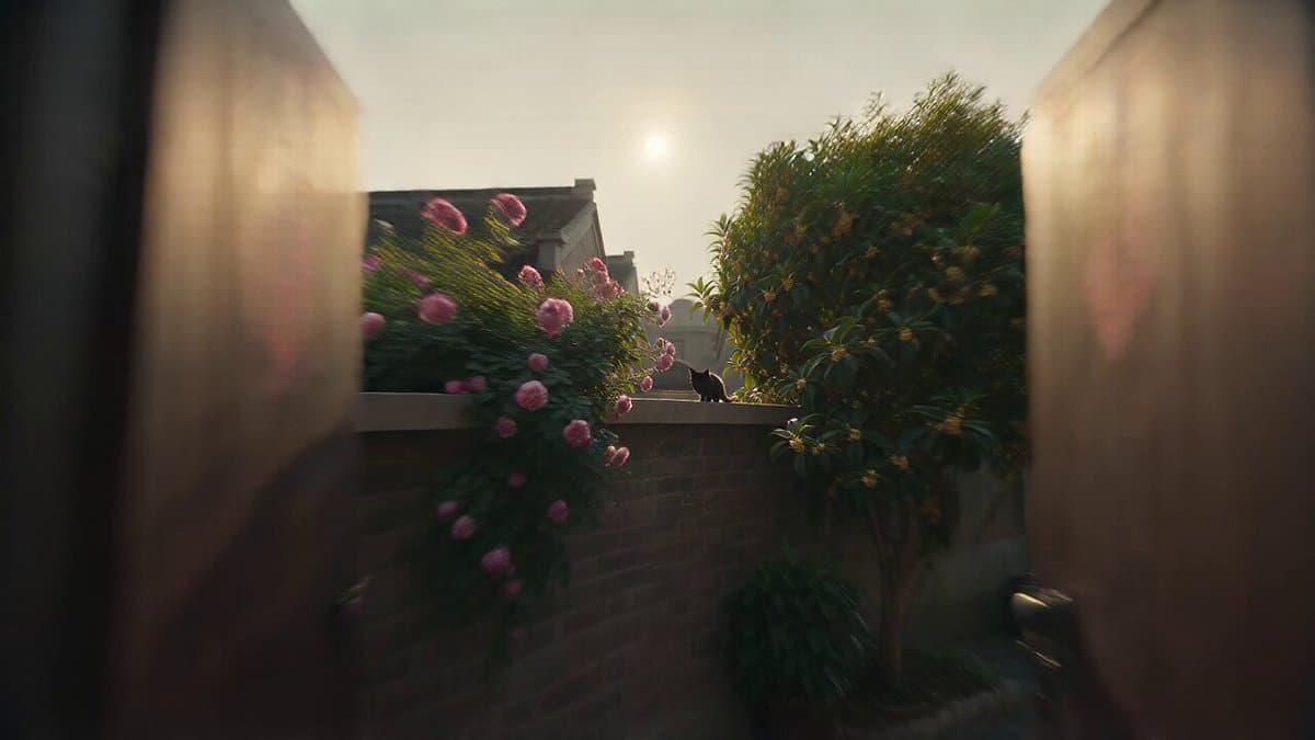 Vintage 1970s Shanghai Alleyway Scene