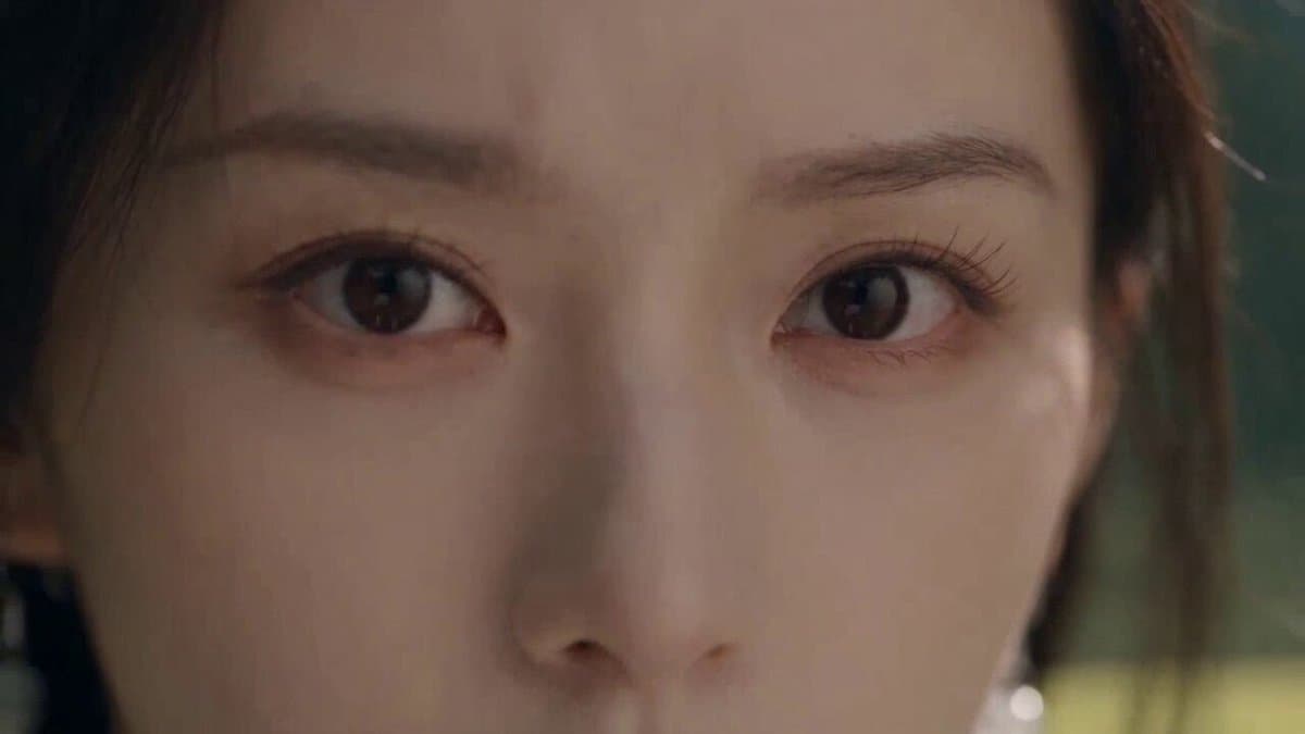 Cinematic Wuxia Flying Sword Scene