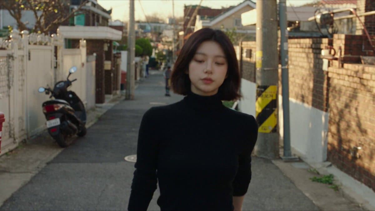 Korean Neighborhood Action-Comedy Scene