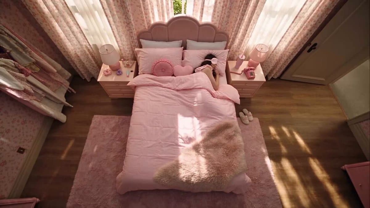 Retro Pink Fashion Bedroom Commercial