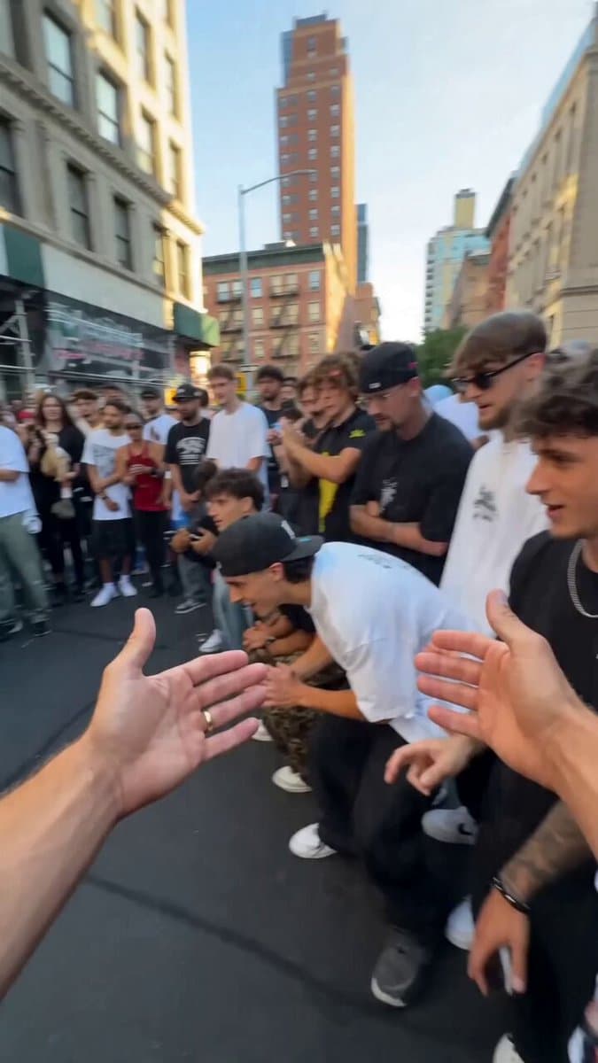 Street dance circle video prompt