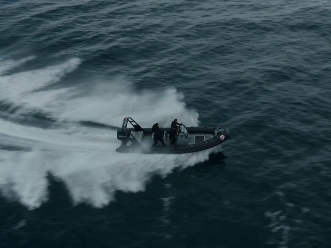 Kraken vs Speedboat Action Battle