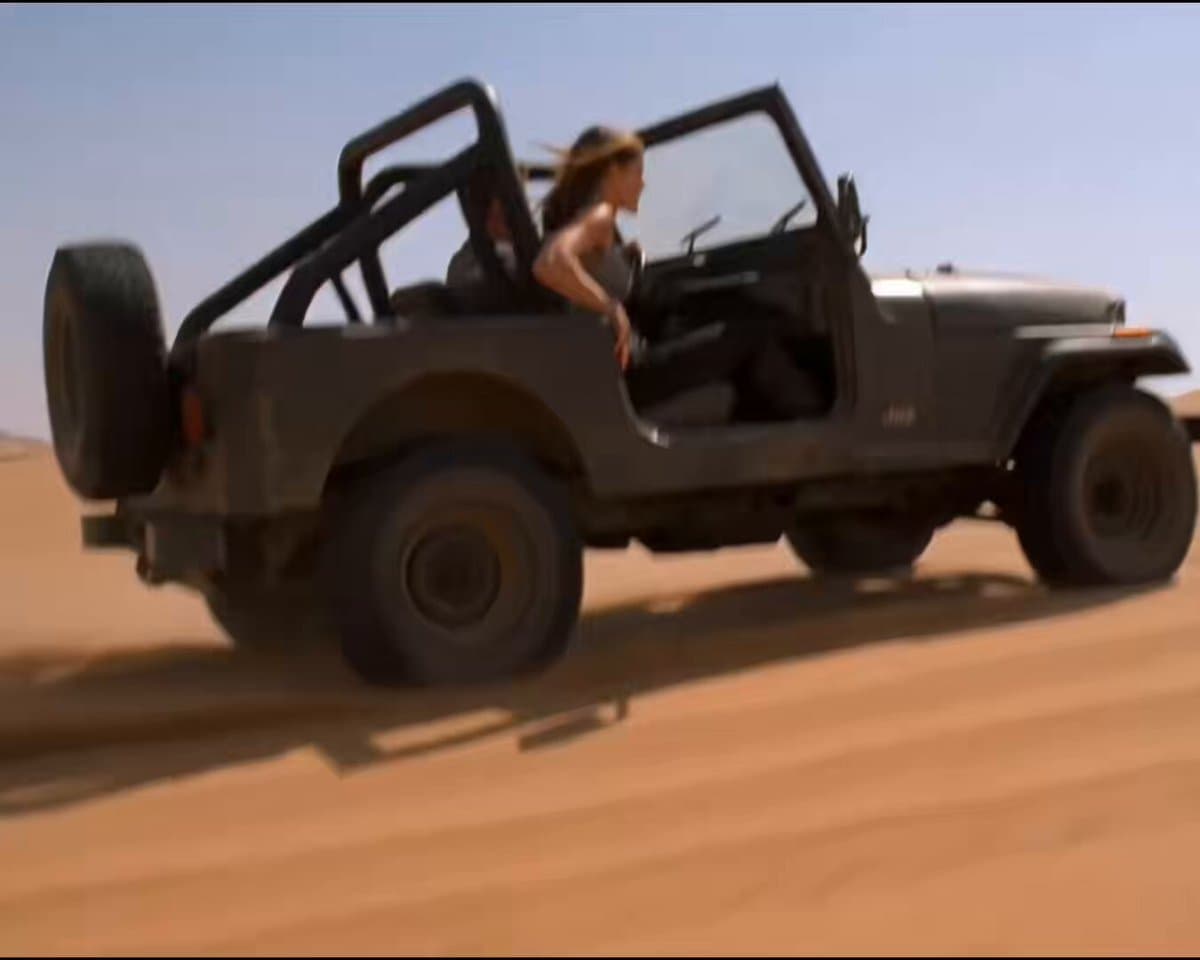 Desert Leviathan Jeep Chase