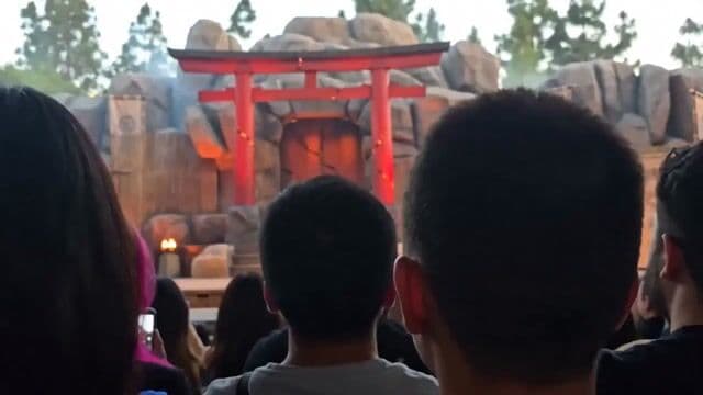 Smartphone POV Fantasy Stage Battle